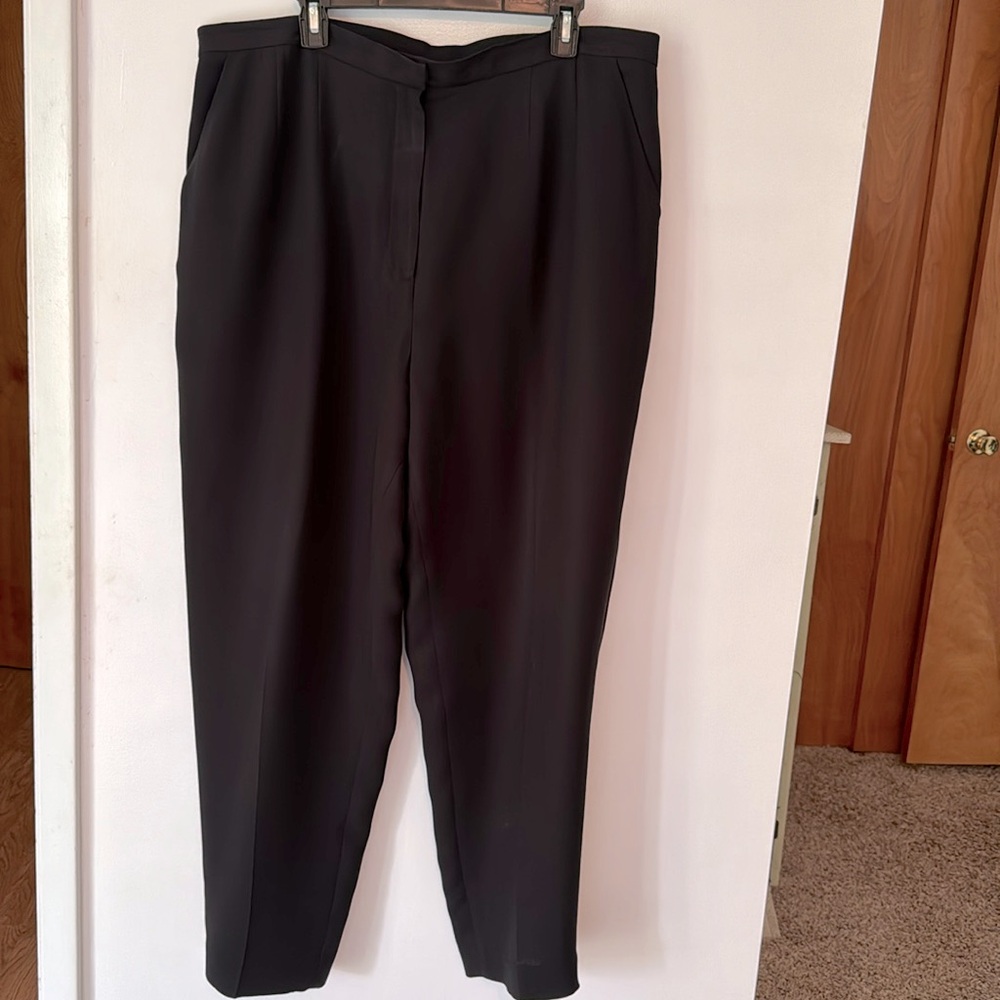 Casual Corner lined black pants size 18w
